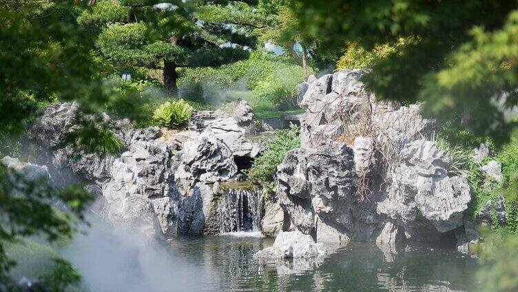 传统中式园林花园假山太湖石