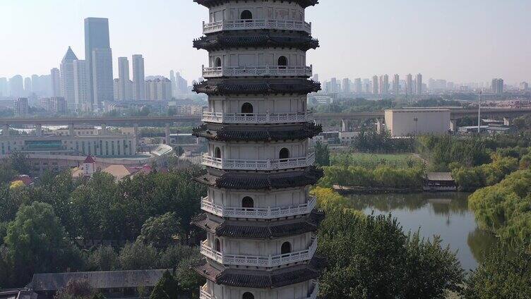 城市宝塔全景