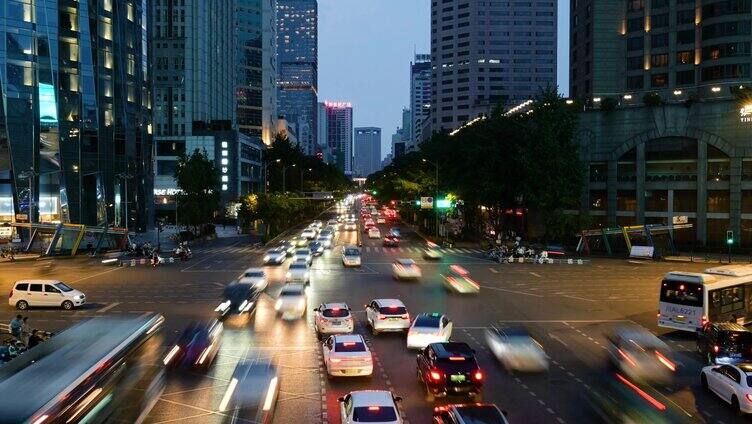 都市街道夜景城市生活节奏路口车辆延时素材