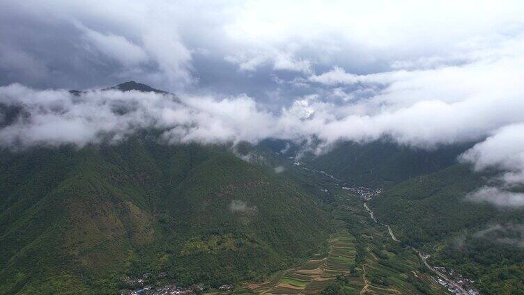 航拍群山 云雾缭绕 山区云雾