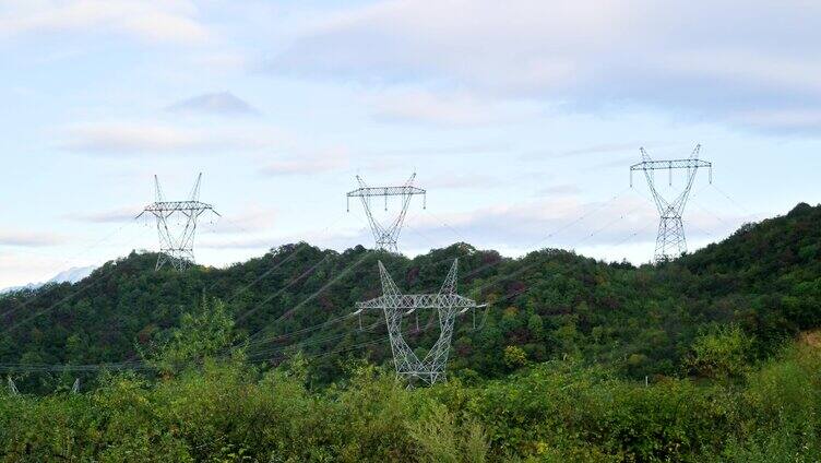 西电东送川西山区输电线铁塔航拍素材