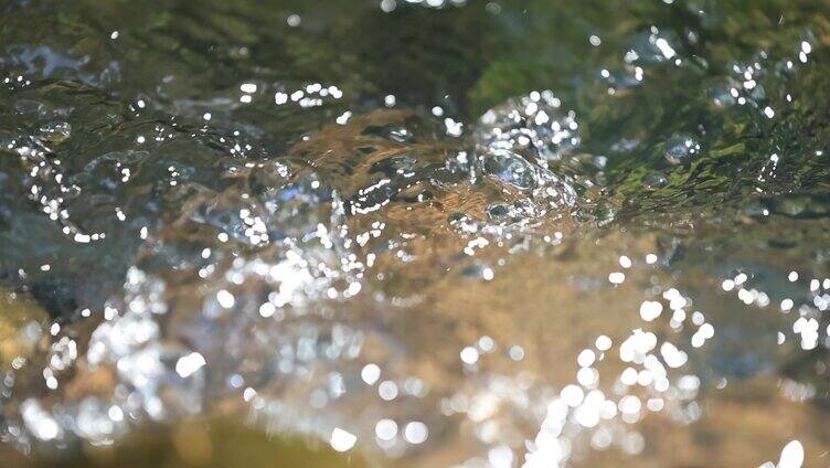 山涧溪流光斑特写升格