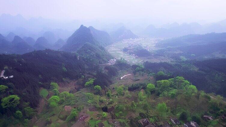 广东清远连南油岭古排千户瑶寨航拍风光4K