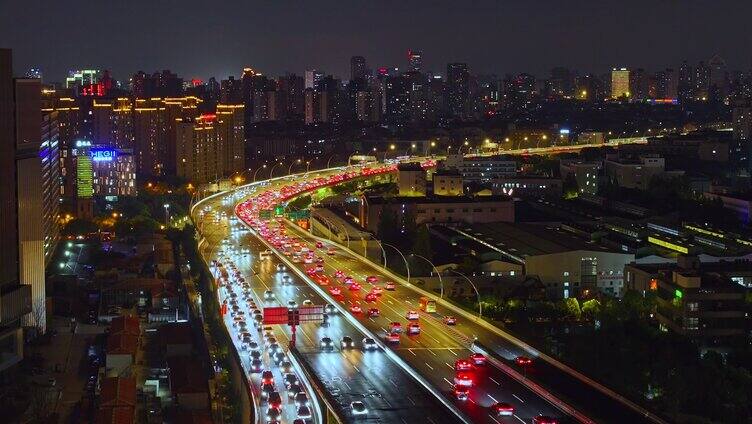 航拍上海汶水路立交桥城市晚高峰车来车往