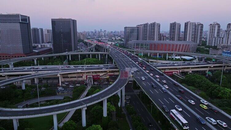 航拍上海汶水路立交桥城市晚高峰车来车往