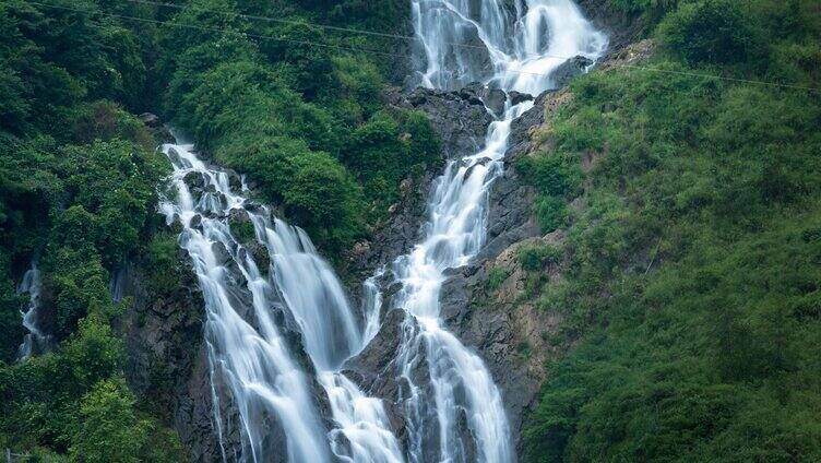 滴水岩瀑布延时