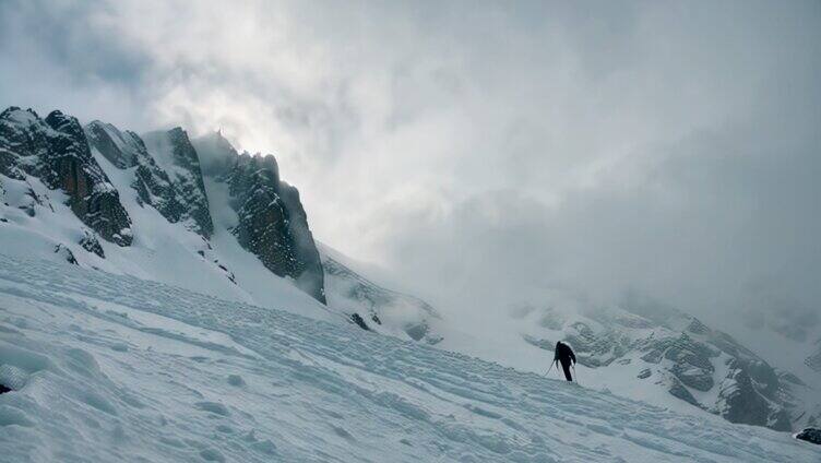 中国登山者雪山攀登攀岩4K