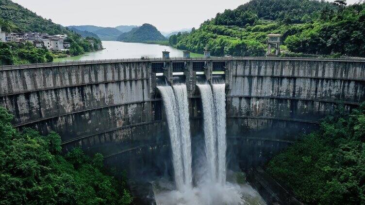 凤凰长潭岗水电站水库