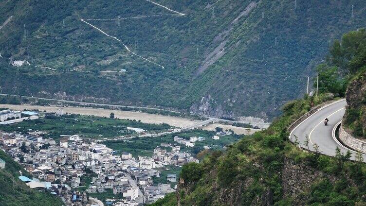 摩旅川藏线泸定县