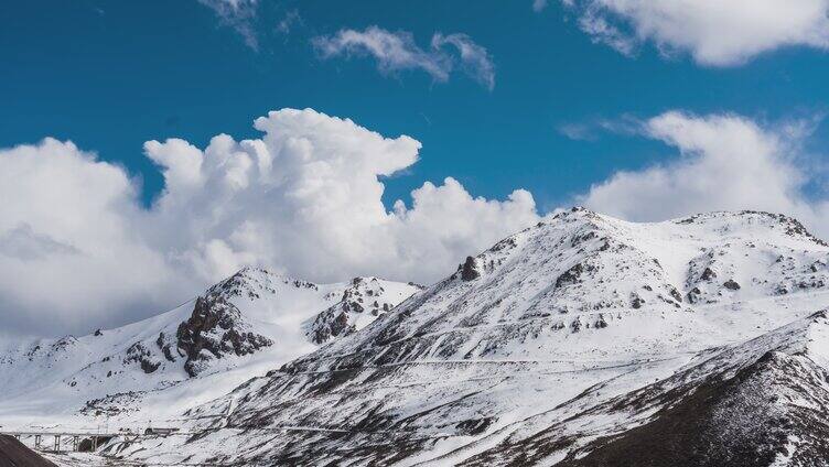 大西北雪山延时摄影