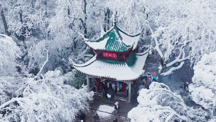 湖南长沙岳麓山爱晚亭雪景航拍