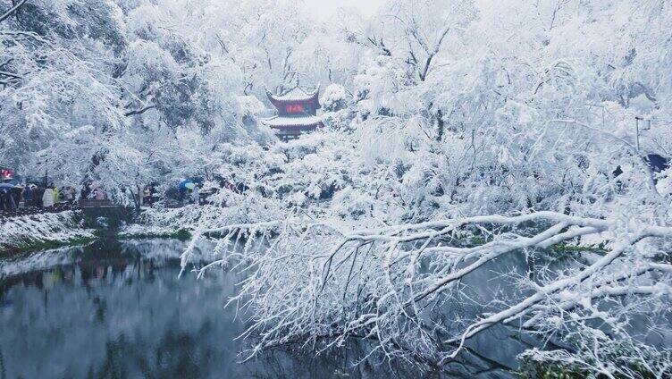 湖南长沙岳麓山爱晚亭雪景航拍