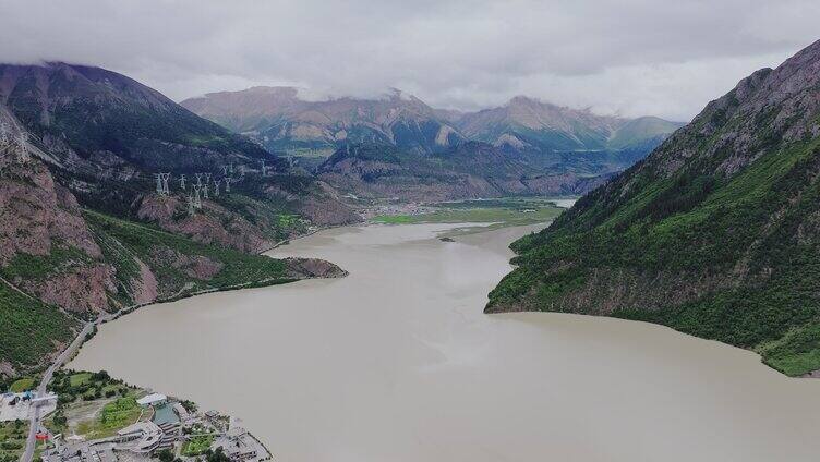 西藏昌都八宿县然乌湖航拍