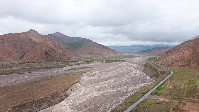 青海昆仑山山川自然风光壮观大气航拍