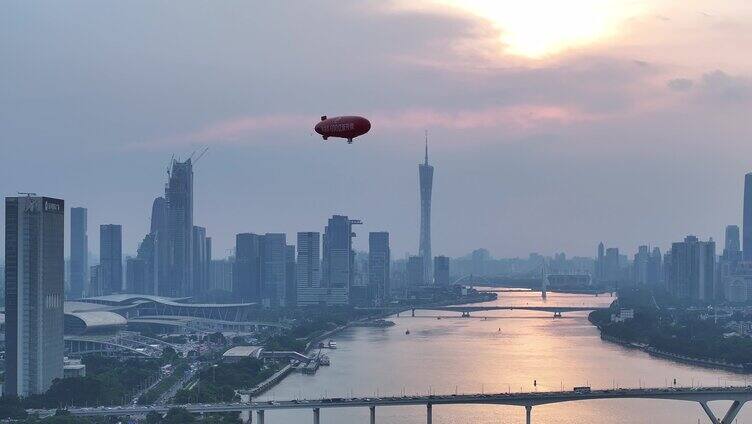 中国广东省广州市海珠区琶洲大桥全景