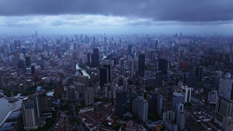 上海台风暴风雨来临前黑云压城航拍