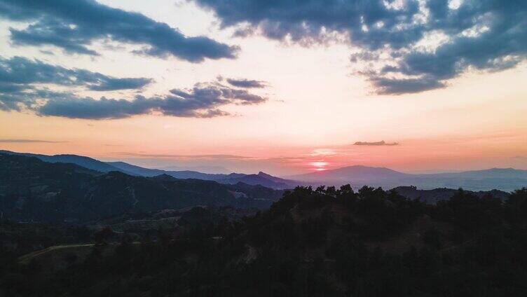 夕阳 朝阳 蓝天白云 高山