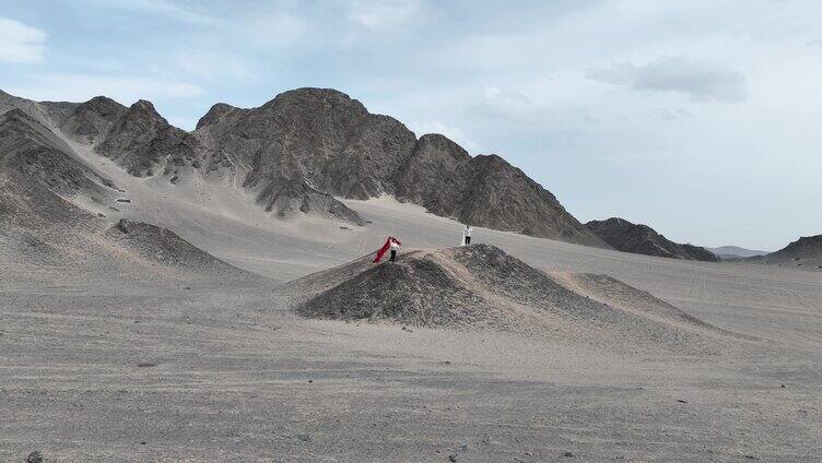 冷湖镇黑独山——地球上最像月球的地方