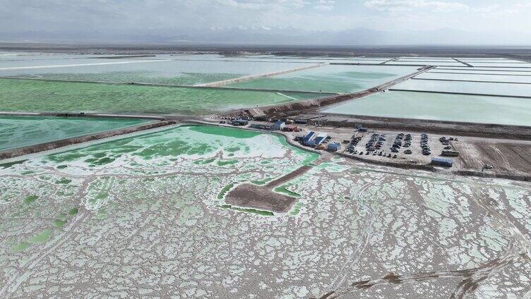 青海茫崖翡翠湖