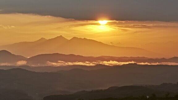 天空自然景观夕阳云海