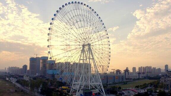 南昌之星摩天轮日落晚霞城市风光