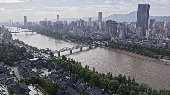 兰州城市大景 黄河穿城而过