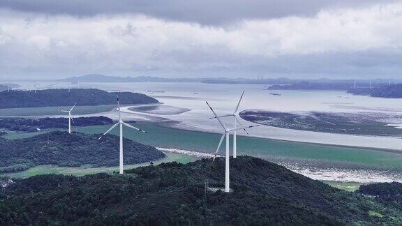 鄱阳湖边的风力发电绿色能源风能