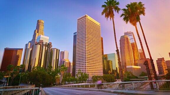 夕阳下的洛杉矶商业区