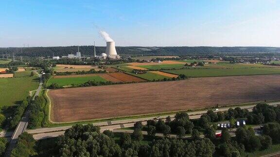 Landshut附近的下巴伐利亚州Isar核电站