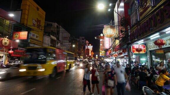 唐人街夜市拥挤不堪