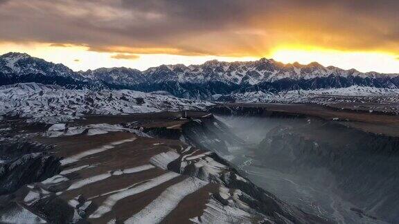新疆自然景观鸟瞰图