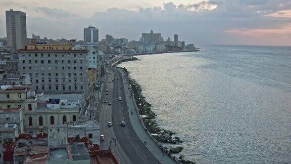 古巴哈瓦那Malecon的航拍画面