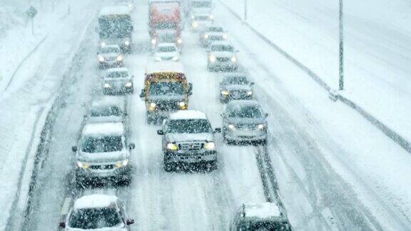 冬季雪天道路