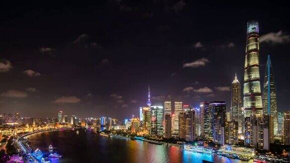 上海市中心夜景的延时鸟瞰图