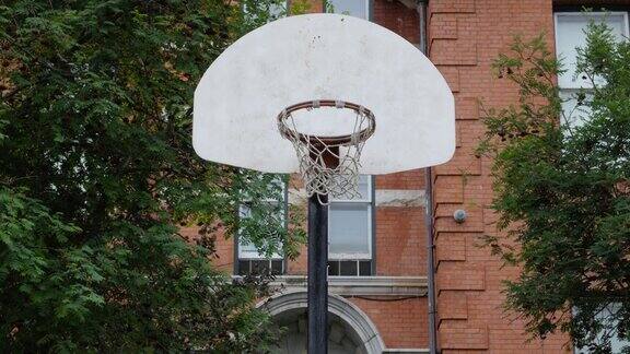市区篮球场