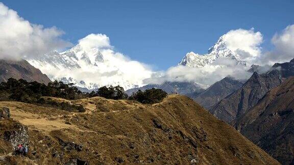 珠穆朗玛峰Lhotse和AmaDablam时间变长