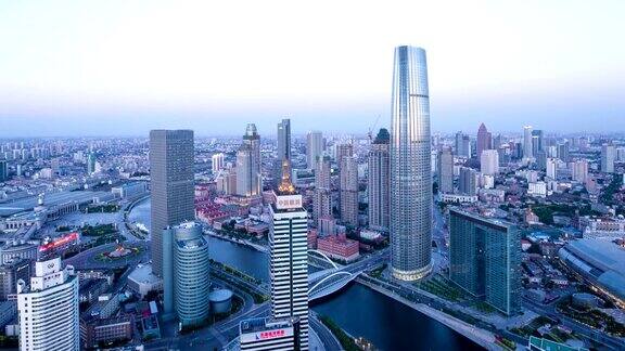 天津的现代建筑与都市景观从早到晚时光流逝