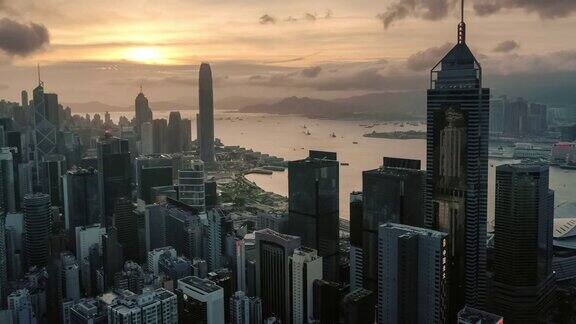 夕阳下的香港城市