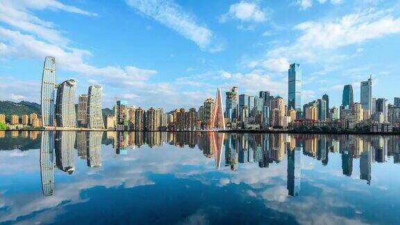 重庆全景城市和现代商业建筑与水的倒影