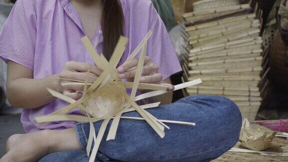 手工编织竹篮由泰国清迈村民手工制作