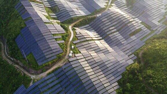 俯瞰太阳能发电厂