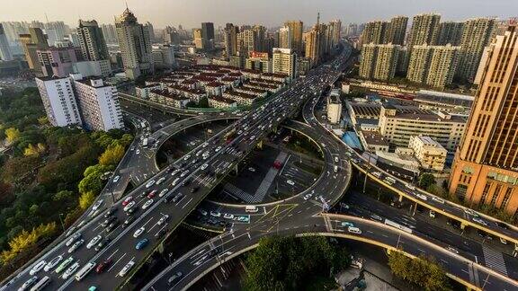 中国上海公路和交通的鸟瞰图和时间间隔