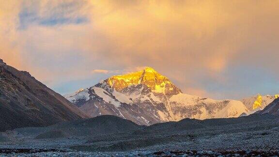时间流逝的日落风景珠穆朗玛峰喜马拉雅山