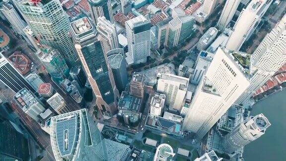 新加坡金融区屋顶建筑的鸟瞰图