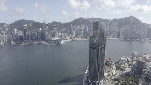 描述未分级的10位DLog-M航拍香港城市