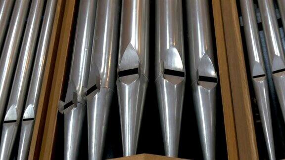 近距离观察教堂的金属风琴4KFS700奥德赛7Q