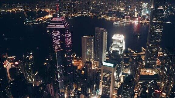 夜间无人机拍摄的香港城市