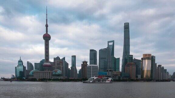 外滩时光流逝上海中心大厦