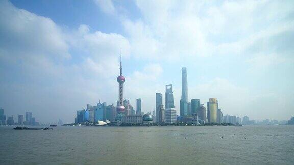 上海浦东与上海中心大厦相呼应