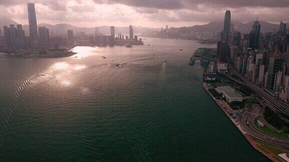 提升空中维多利亚港和香港城市